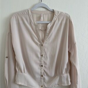 Xhilaration Cream Button-Up Blouse